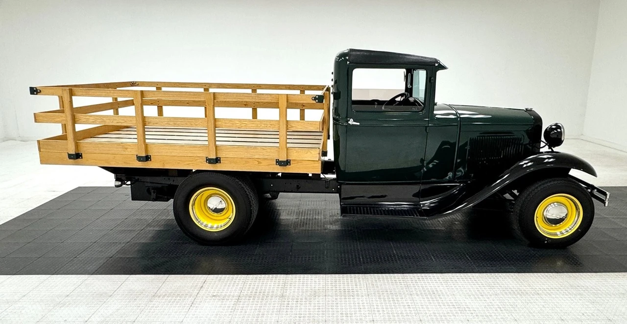 1930 Ford Model A Pickup & Model AA - Image 6 of 12