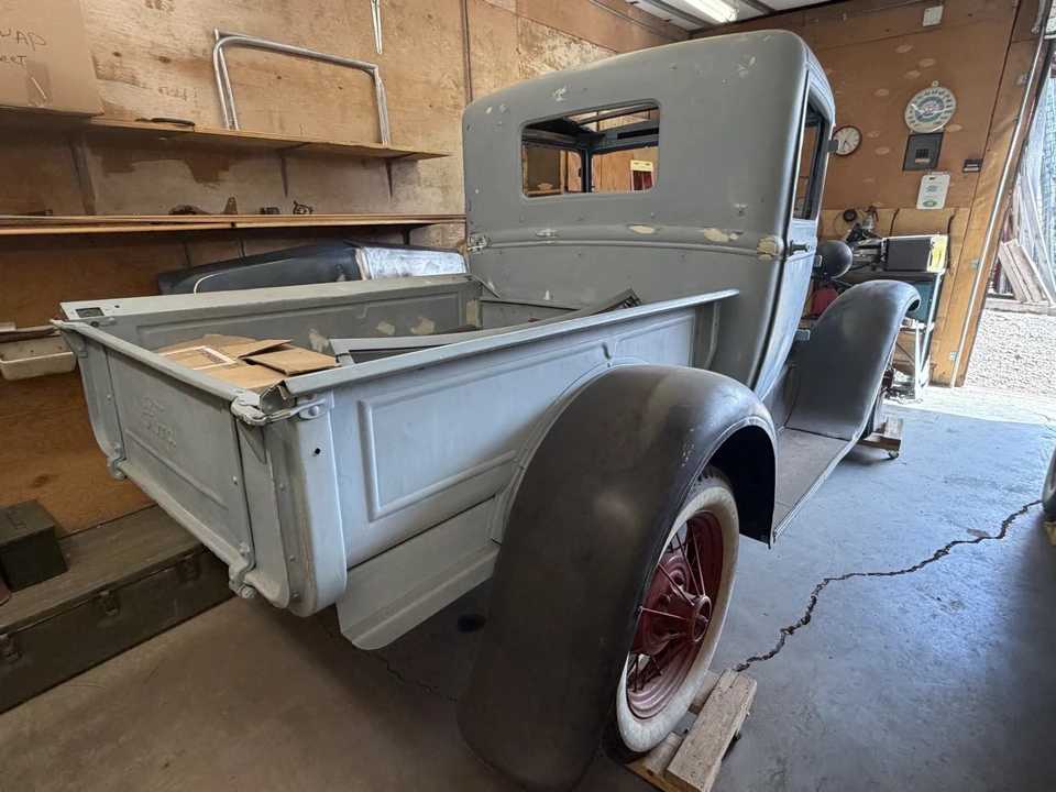 1930 Ford Model A Pickup & Model AA - Image 4 of 16
