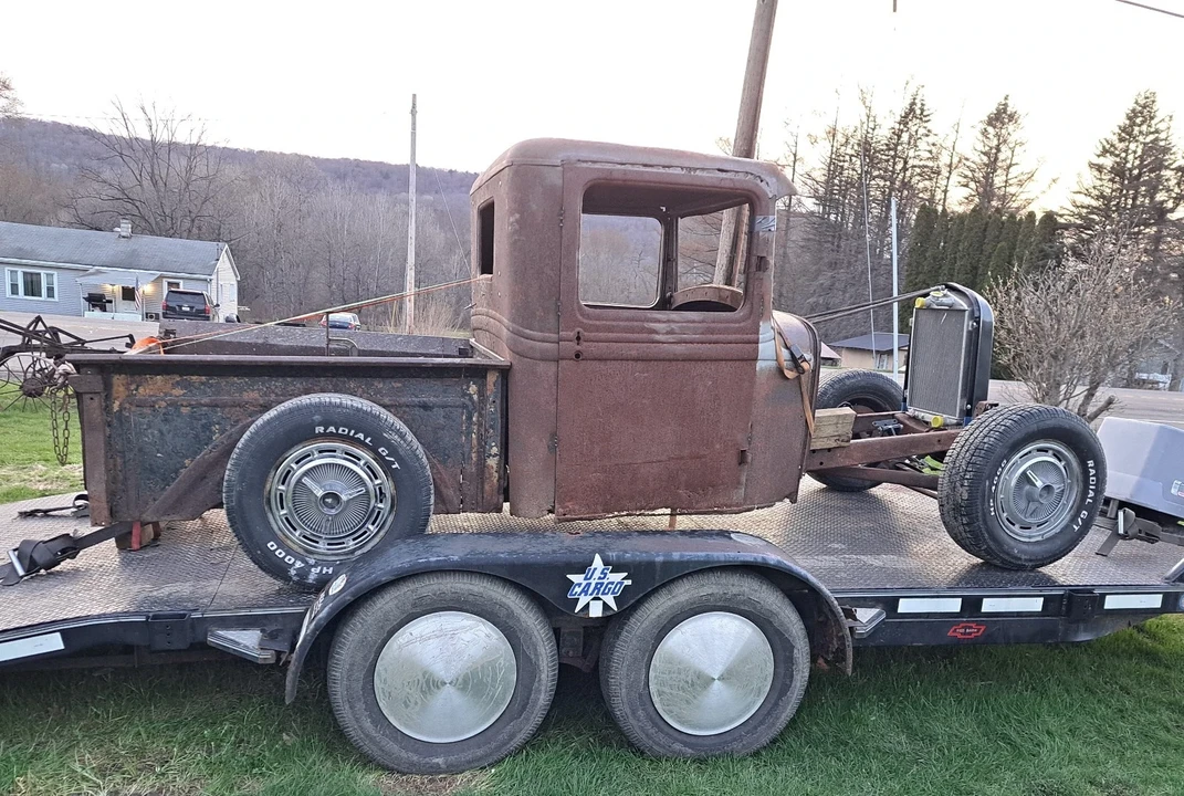 1930 Ford Model A Pickup & Model AA - Image 2 of 20