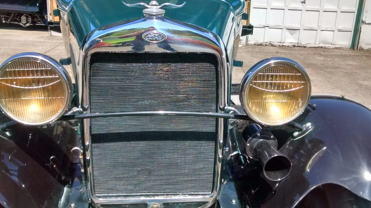 1930 Ford Model A Pickup & Model AA - Image 9 of 31