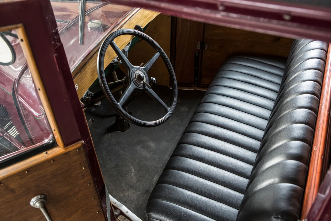 1930 Ford Model A Pickup & Model AA - Image 3 of 5