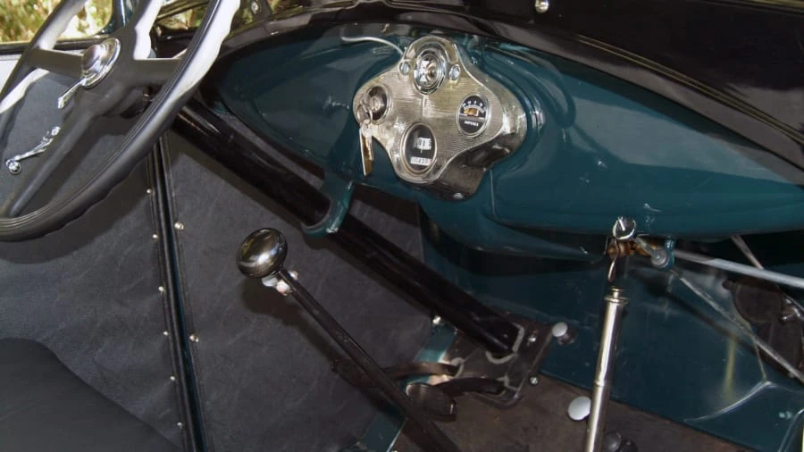 1930 Ford Model A Pickup & Model AA - Image 3 of 10