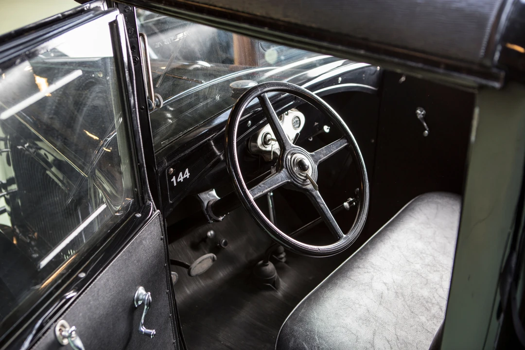 1930 Ford Model A Pickup & Model AA - Image 3 of 6