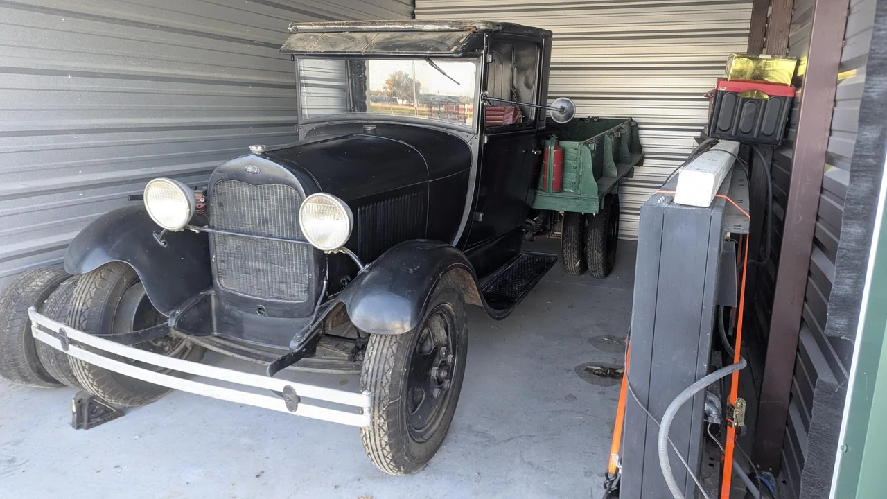1930 Ford Model A Pickup & Model AA - Image 30 of 31