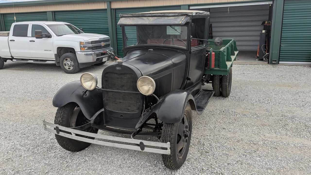 1930 Ford Model A Pickup & Model AA - Image 5 of 31