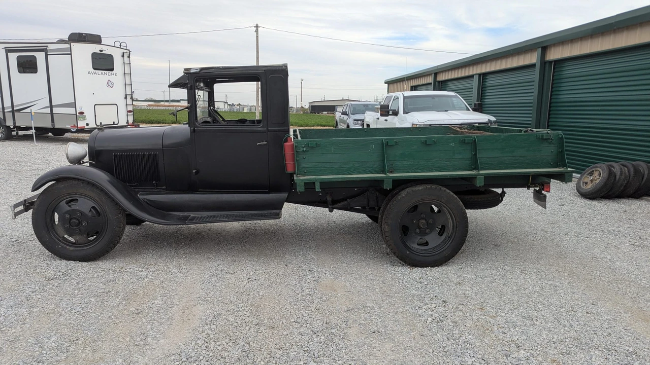 1930 Ford Model A Pickup & Model AA - Image 9 of 31