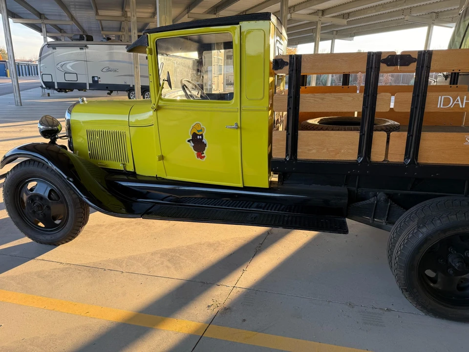 1930 Ford Model A Pickup & Model AA - Image 5 of 31