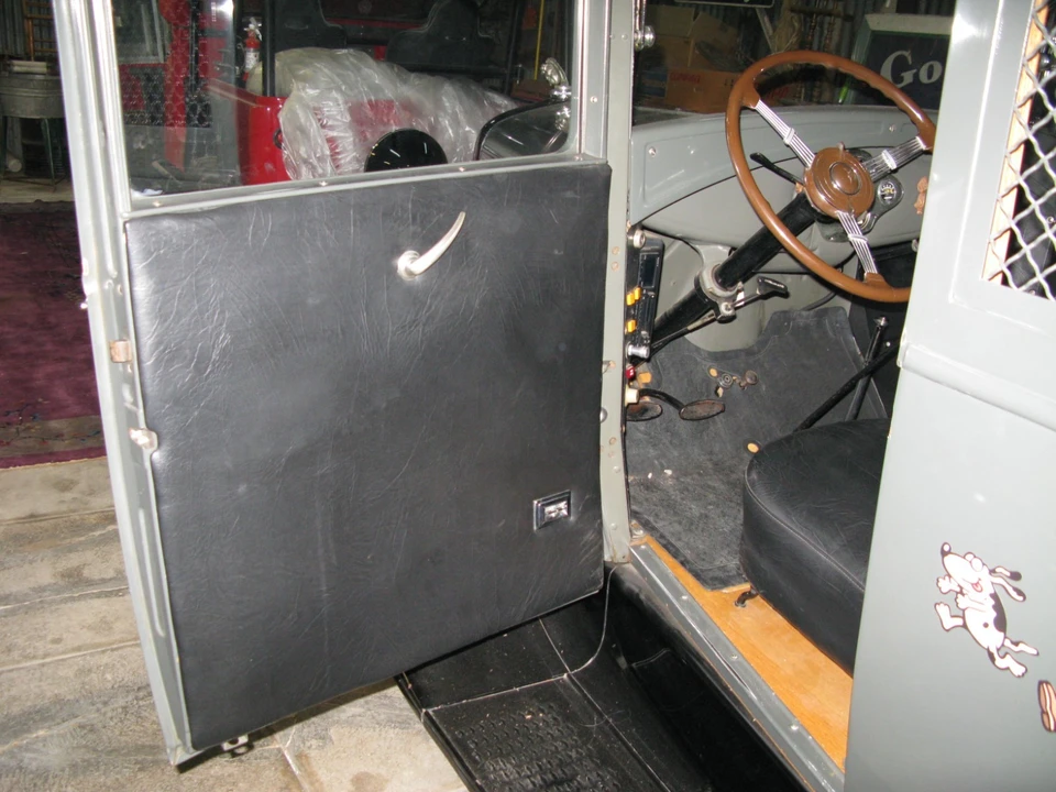 1930 Ford Model A Pickup & Model AA - Image 20 of 21