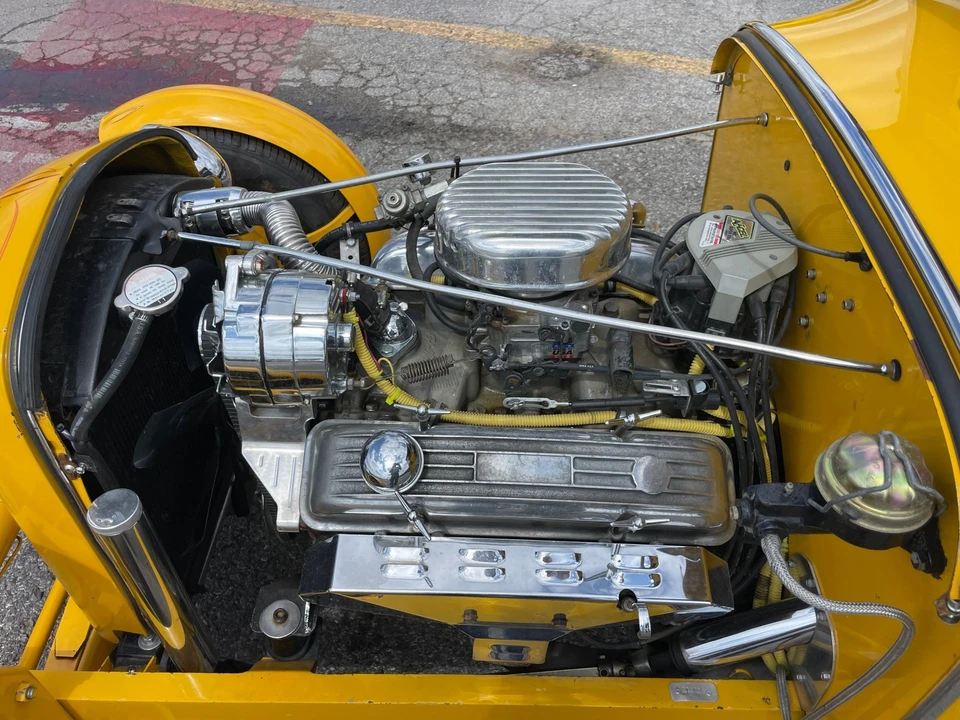 1930 Ford Model A Pickup & Model AA - Image 4 of 18