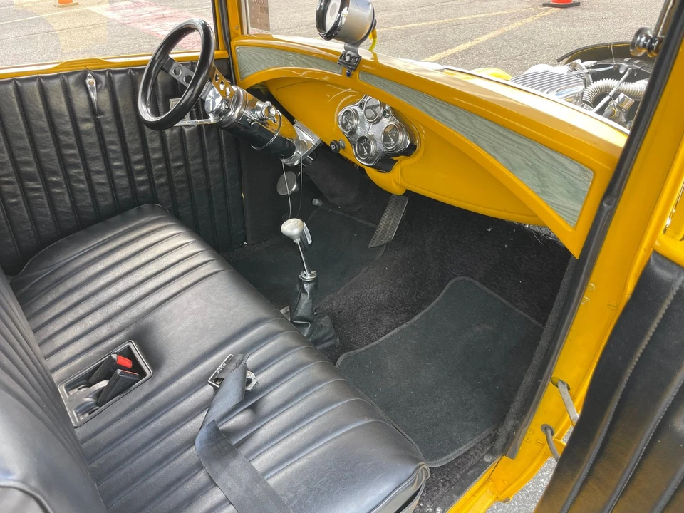 1930 Ford Model A Pickup & Model AA - Image 2 of 18