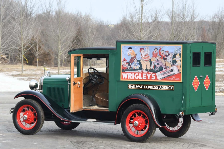 1930 Ford Model A Pickup & Model AA - Image 2 of 12