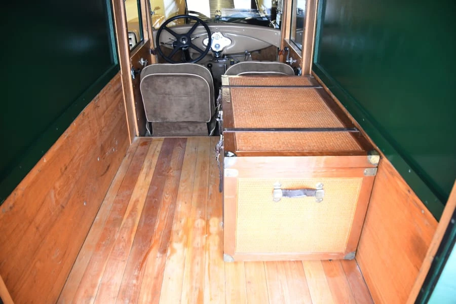 1930 Ford Model A Pickup & Model AA - Image 10 of 12