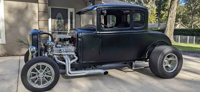1930 Ford 5-Window Coupe