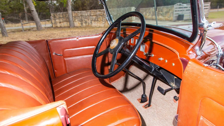 1930 Graham - Image 4 of 14
