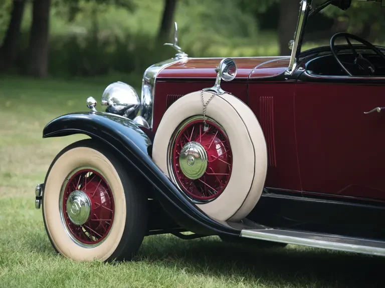 1930 LaSalle - Image 10 of 17