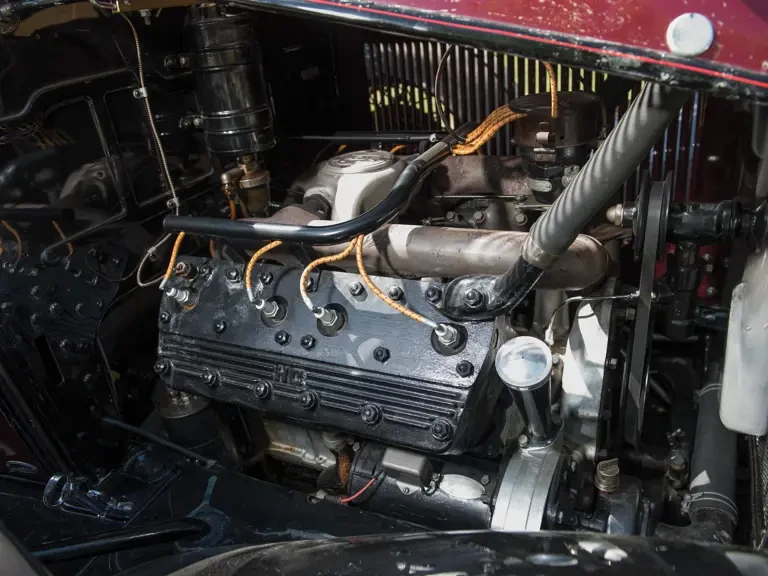 1930 LaSalle - Image 7 of 17