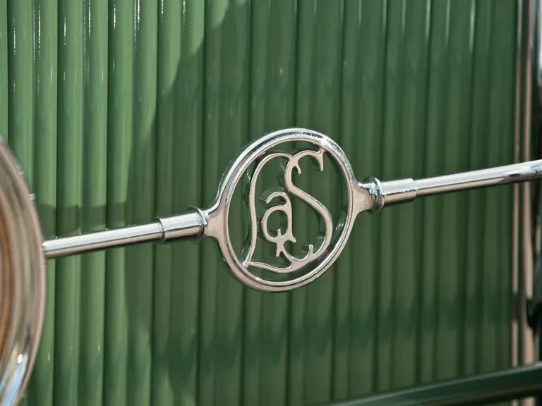 1930 LaSalle - Image 7 of 27
