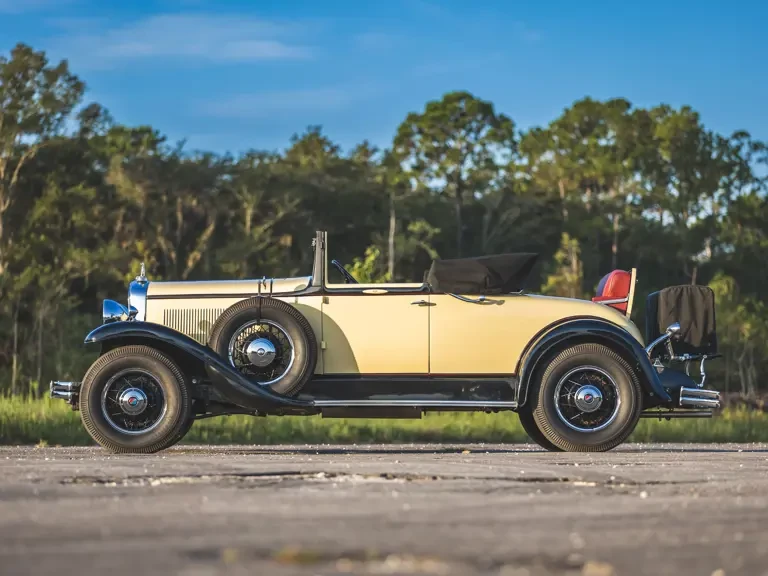1930 LaSalle - Image 7 of 31
