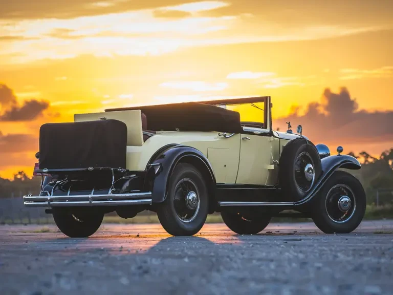 1930 LaSalle - Image 3 of 31