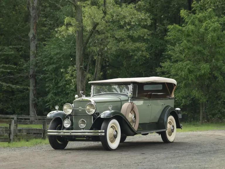 1930 LaSalle - Image 2 of 31