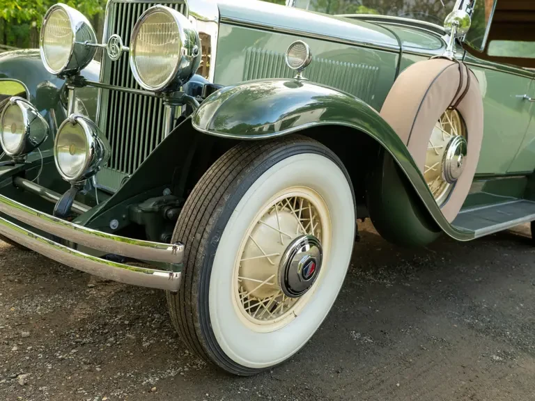 1930 LaSalle - Image 21 of 31