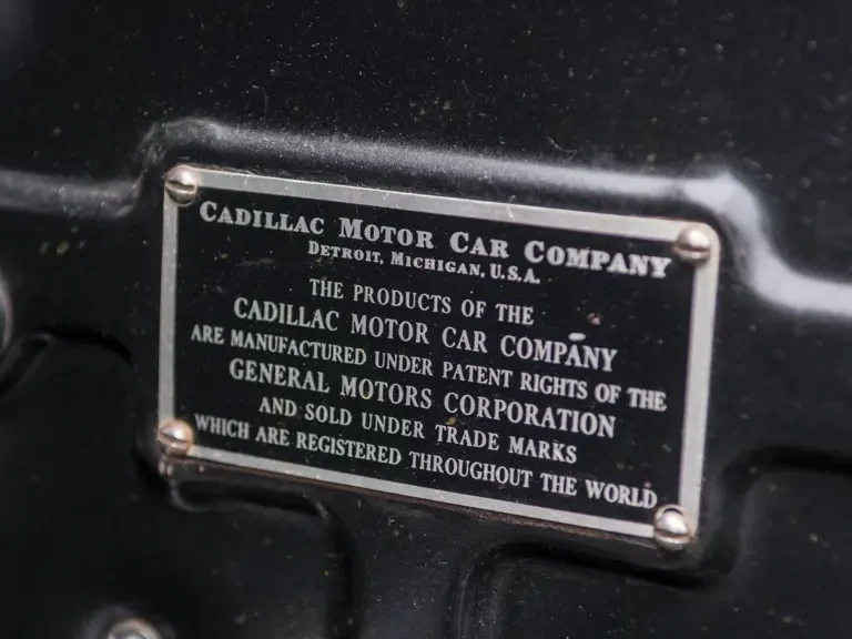 1930 LaSalle - Image 22 of 23
