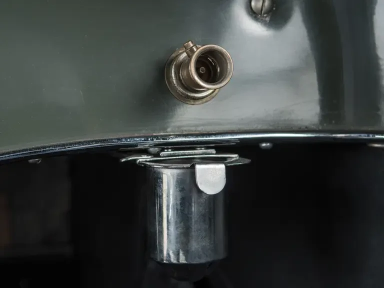1930 LaSalle - Image 16 of 23