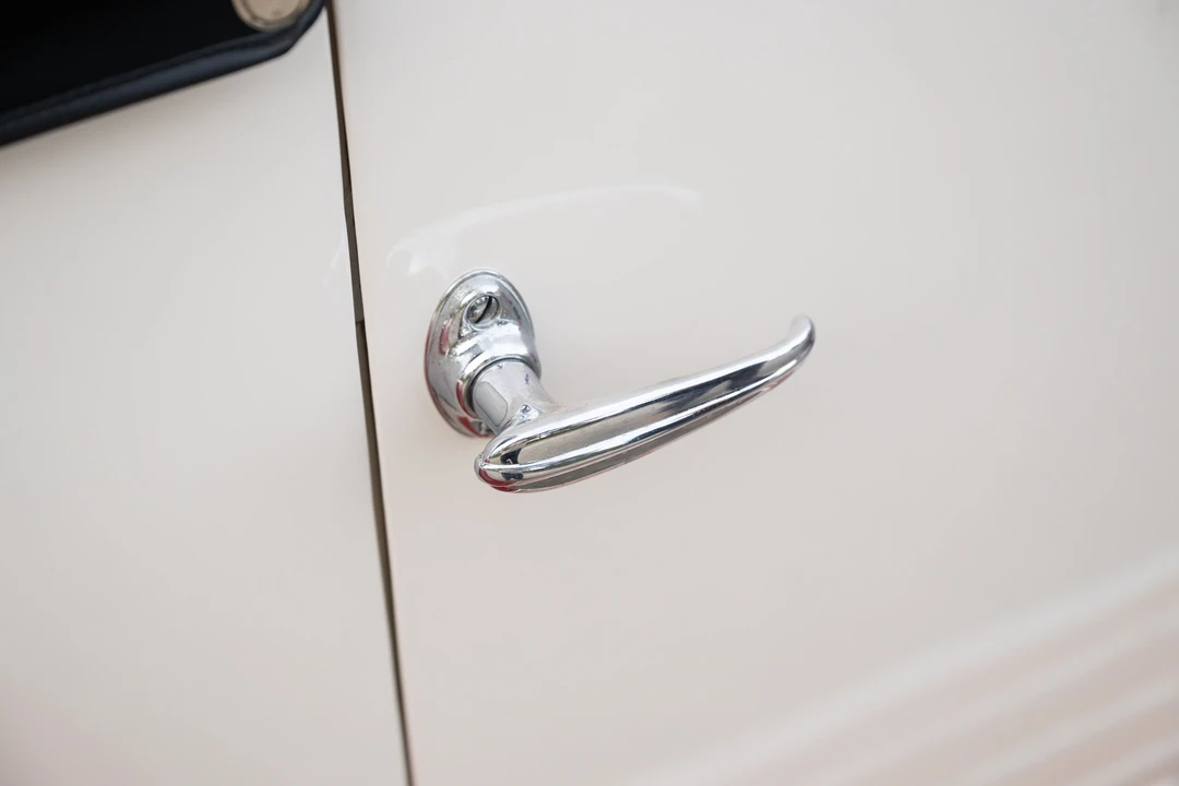 1930 Lancia - Image 16 of 31