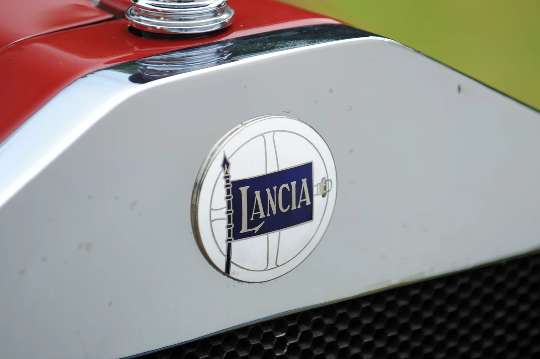 1930 Lancia - Image 2 of 16