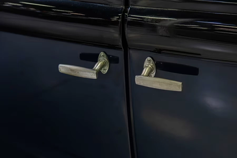 1930 Lincoln Town Car - Image 16 of 31