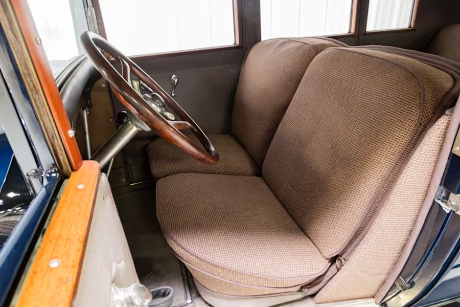 1930 Lincoln Town Car - Image 25 of 31