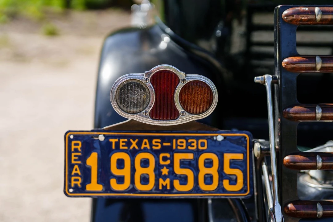 1930 Packard Eight - Image 24 of 31