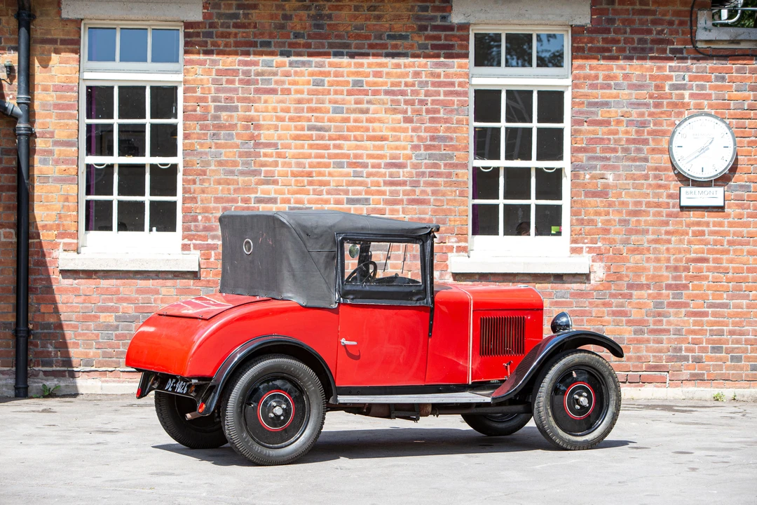 1930 Peugeot - Image 5 of 12