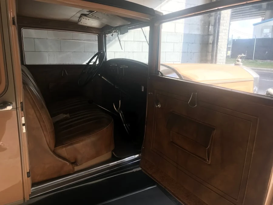 1930 Pierce-Arrow - Image 6 of 11