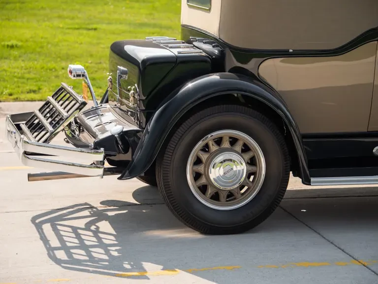 1930 Pierce-Arrow - Image 24 of 31