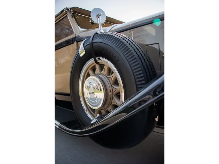 1930 Pierce-Arrow - Image 17 of 31