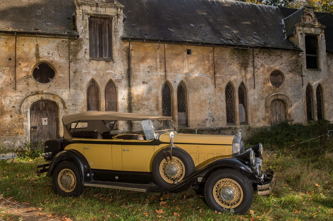 1930 Pierce-Arrow - Image 10 of 10