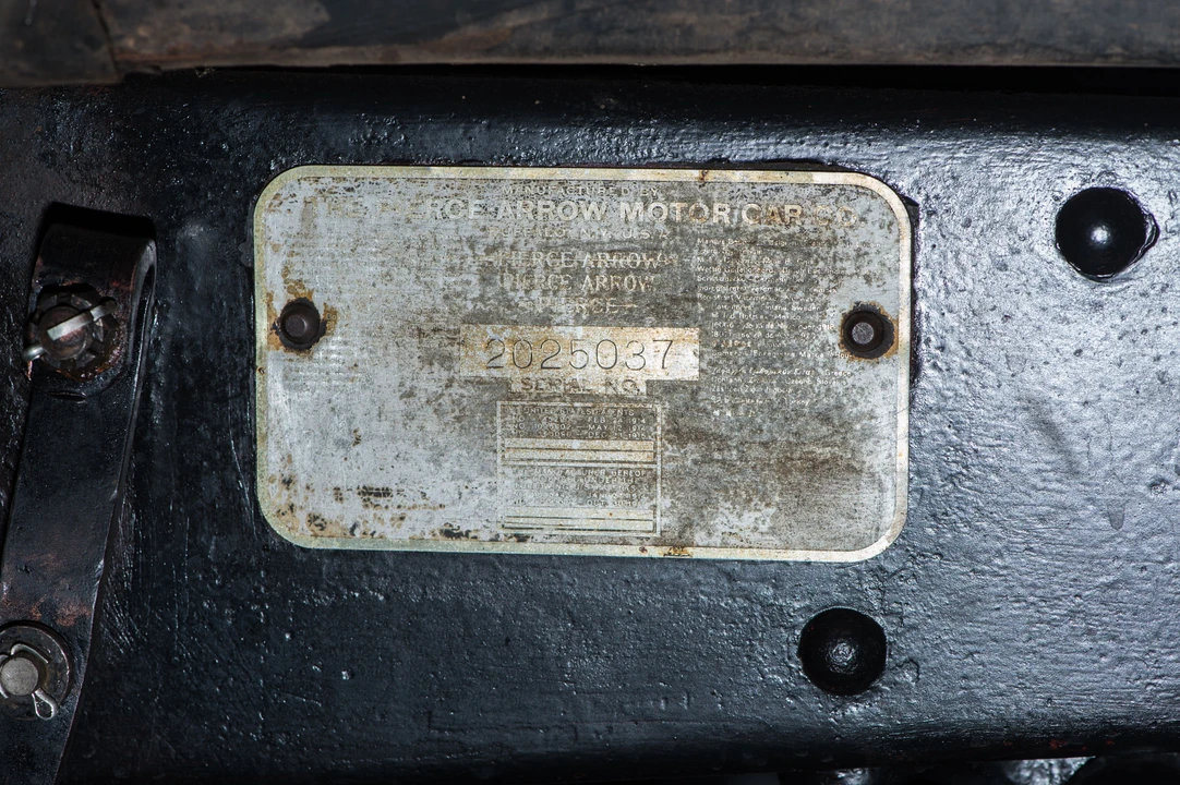 1930 Pierce-Arrow - Image 5 of 10