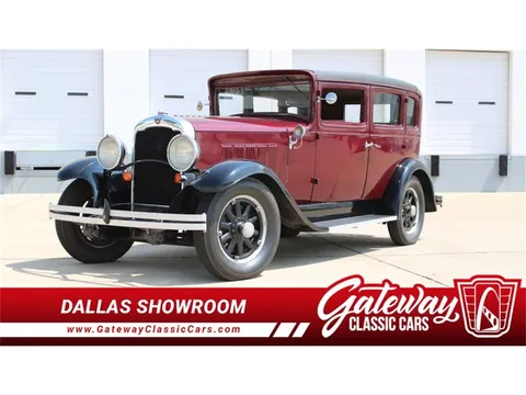 1930 REO Flying Cloud Model 20 Sedan