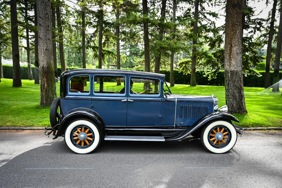 1930 Studebaker - Image 5 of 16