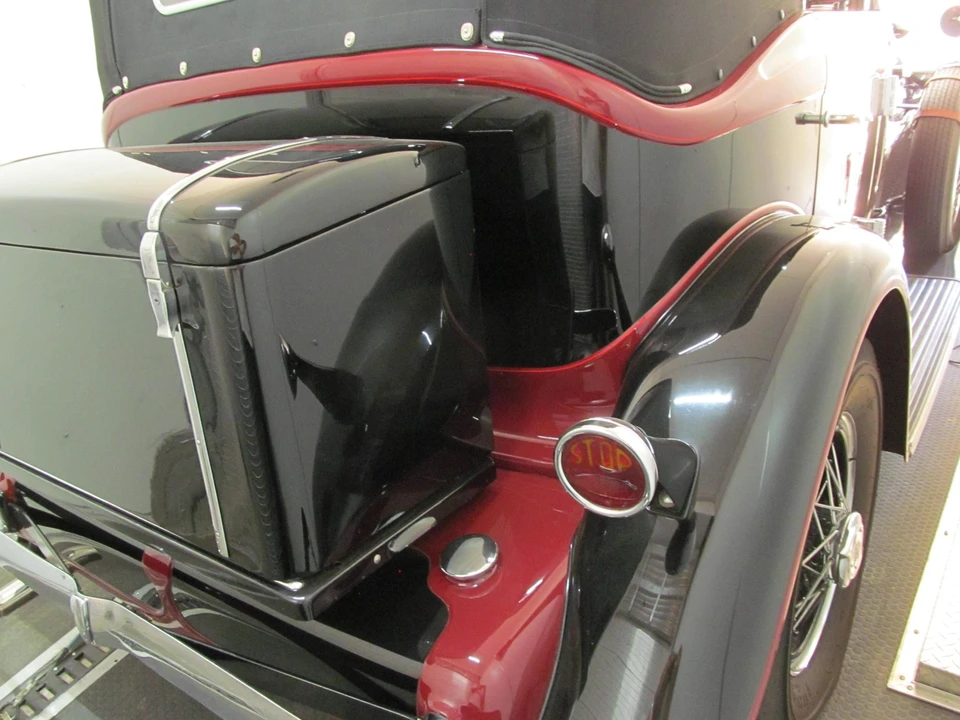 1931 Auburn Eight - Image 15 of 31