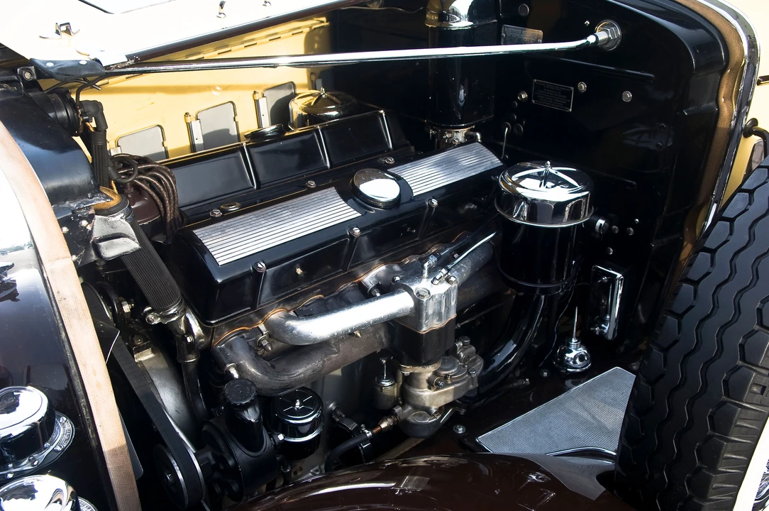 1931 Cadillac V-12 - Image 16 of 18