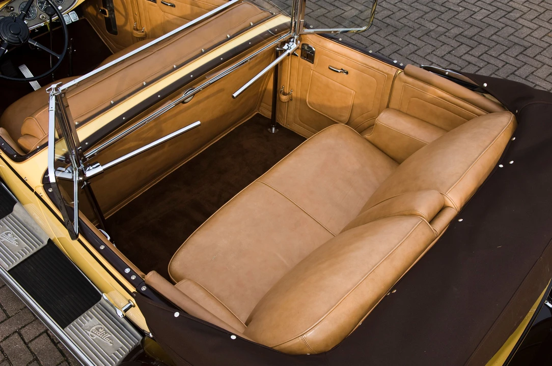 1931 Cadillac V-12 - Image 11 of 18