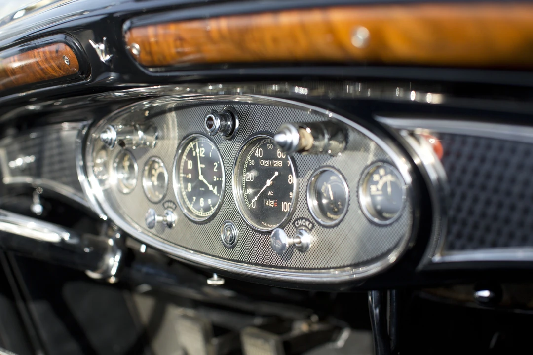 1931 Cadillac V-12 - Image 18 of 30