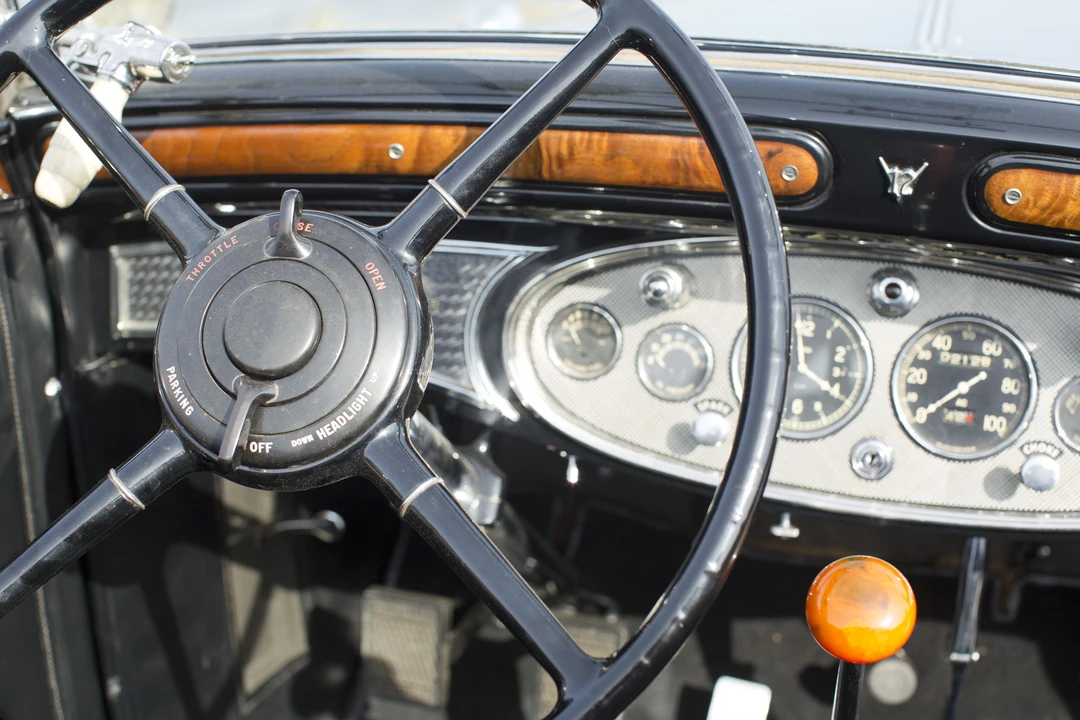 1931 Cadillac V-12 - Image 21 of 30