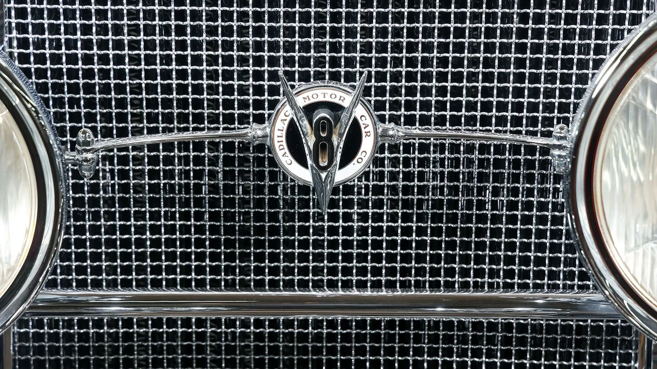 1931 Cadillac V-12 - Image 25 of 31