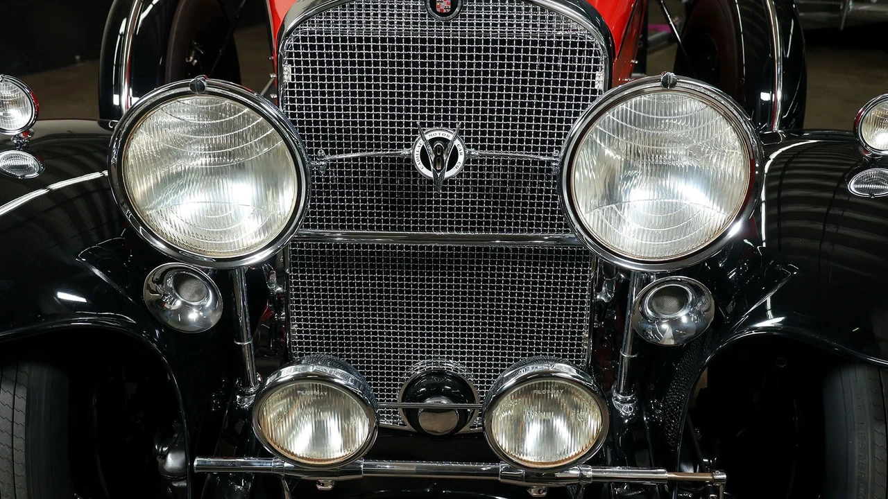 1931 Cadillac V-12 - Image 24 of 31