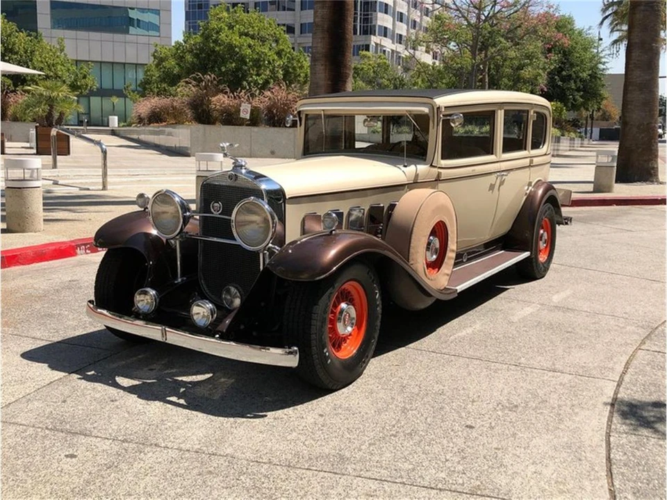 1931 Cadillac V-12 - Image 2 of 25