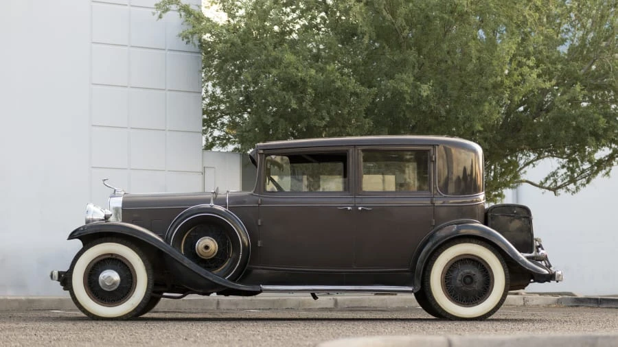 1931 Cadillac V-12 - Image 2 of 11