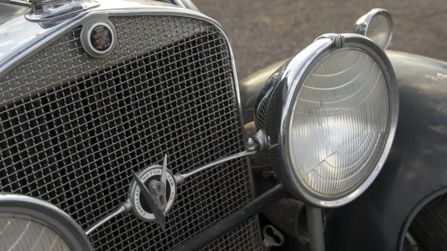 1931 Cadillac V-12 - Image 8 of 11